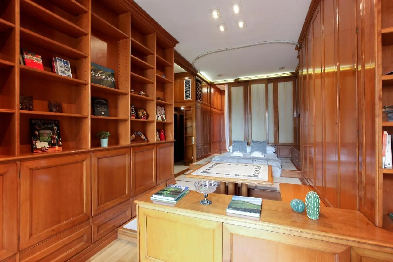 San Babila Apartment Milan