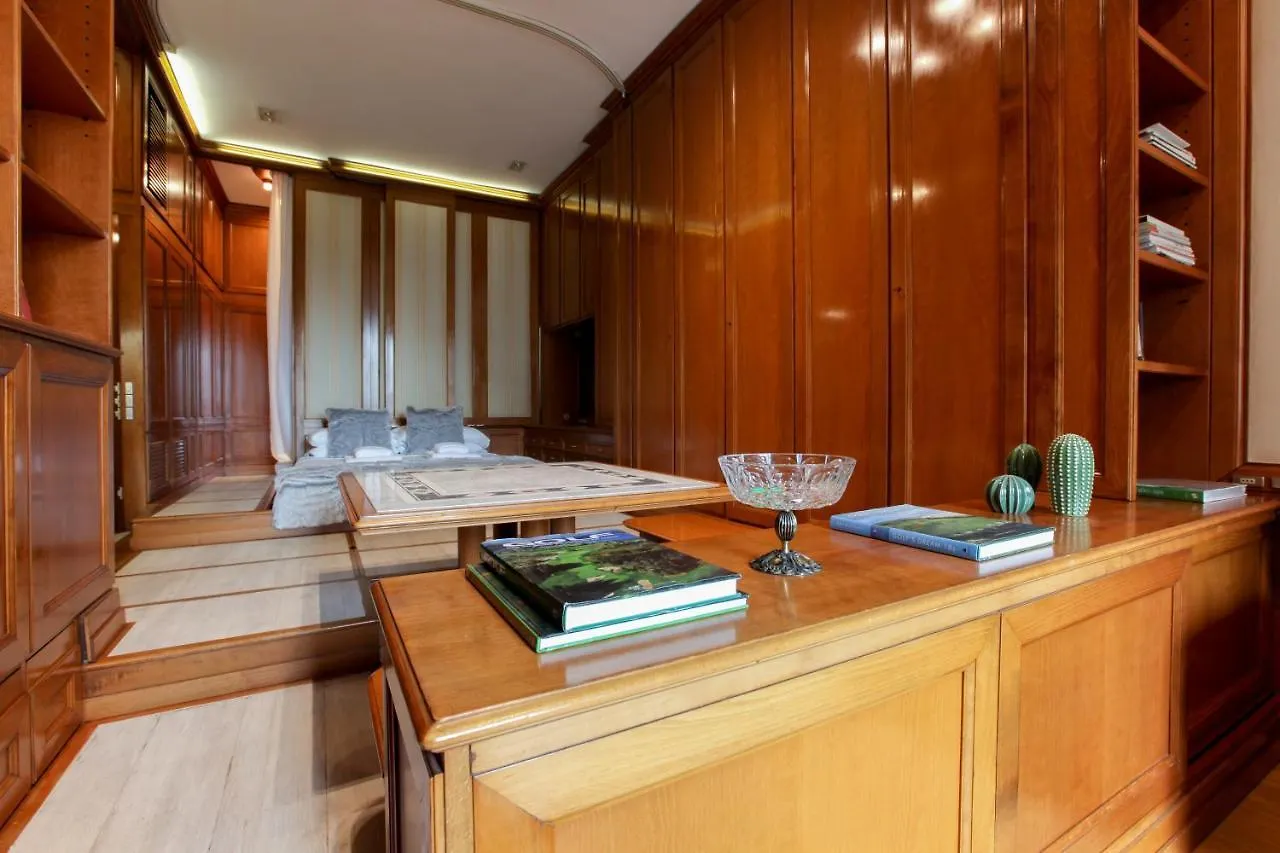 San Babila Apartment Milan