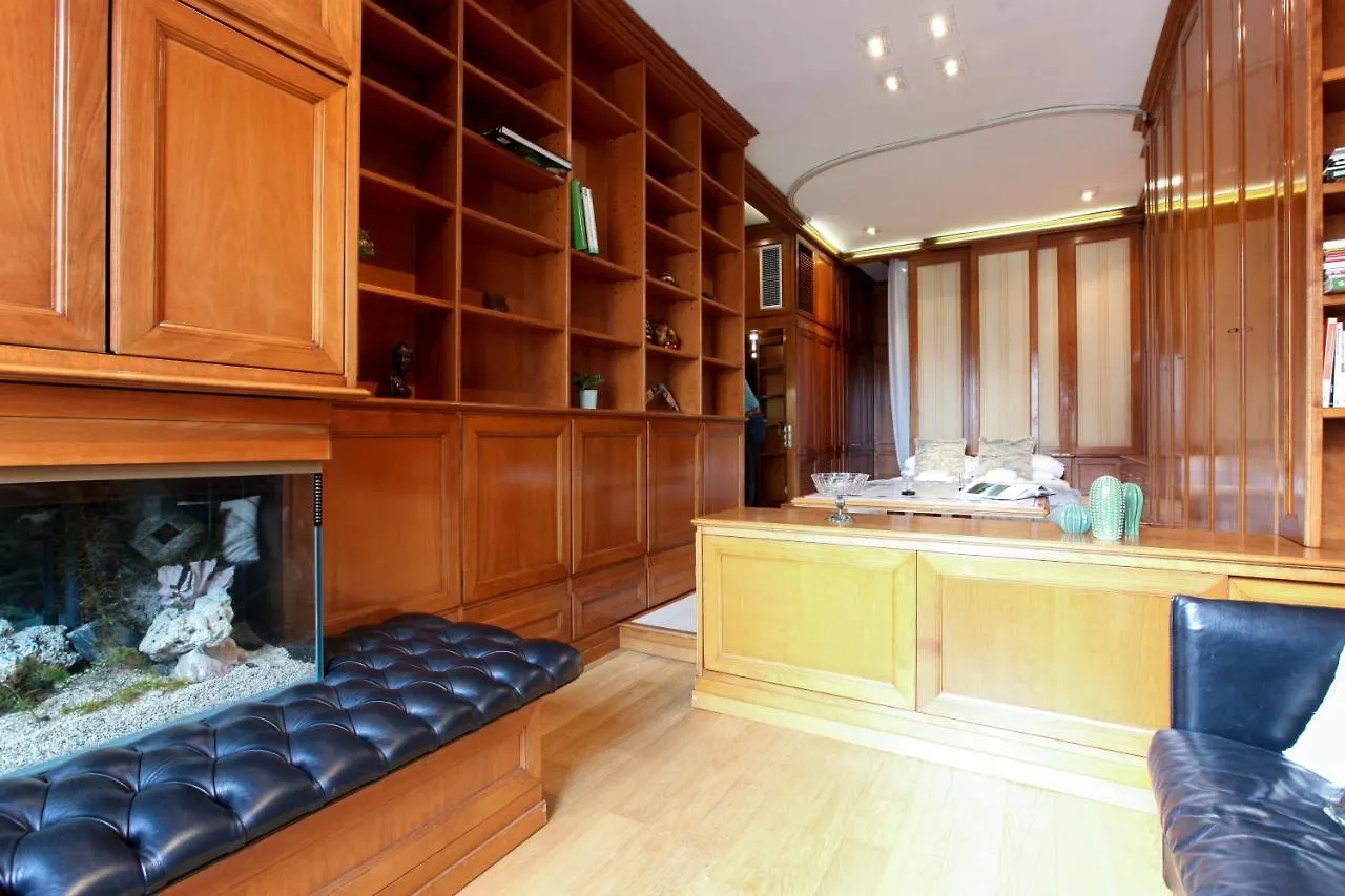 San Babila Apartment Milan Italy