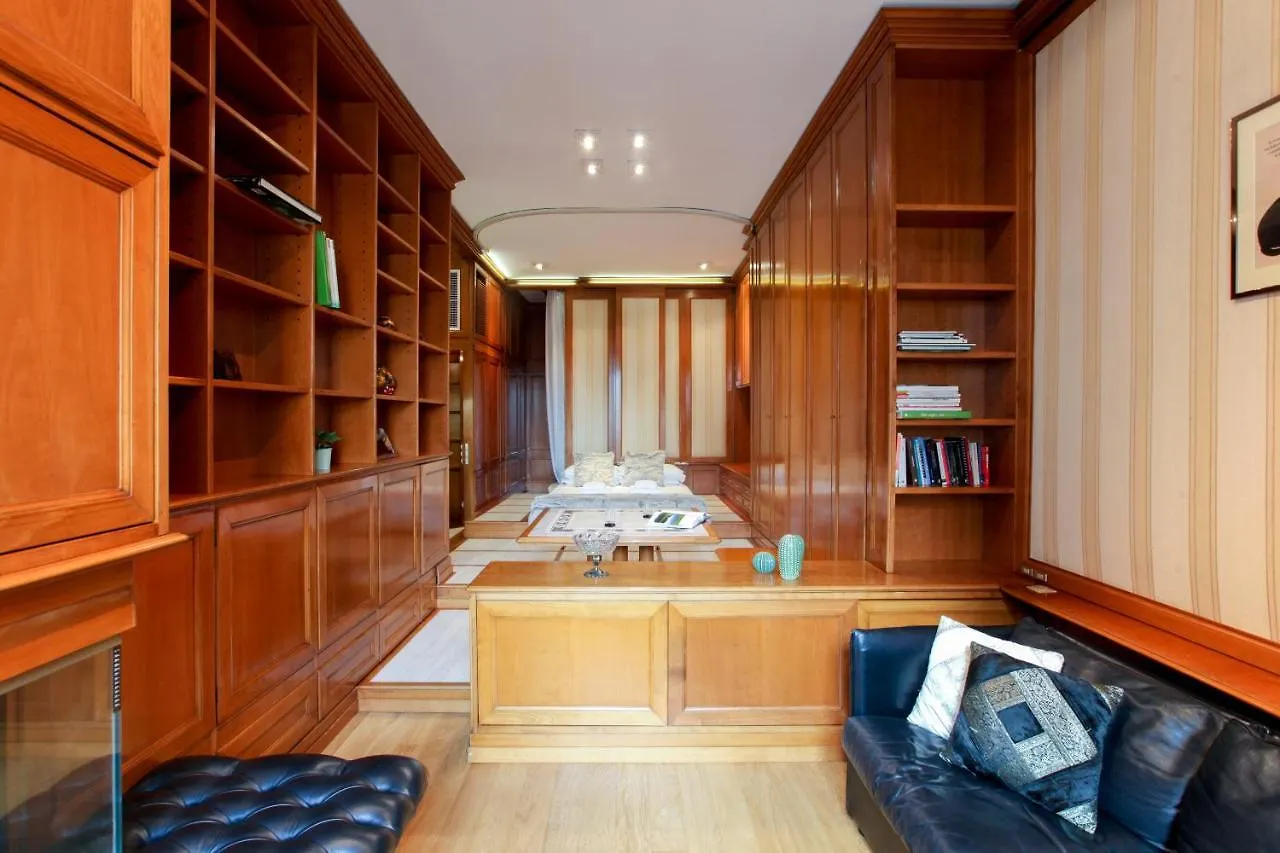 San Babila Apartment Milan